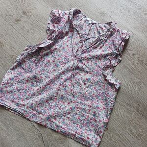 BB Dakota Floral Sleeveless Top